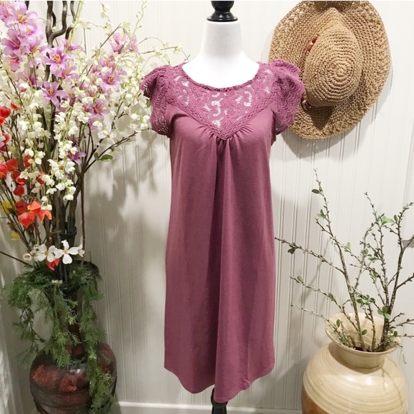 $19 SALE!!!! Magenta Crochet Sleeve Shift Dress - Picture 2 of 16